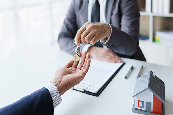 إخلاء العقار في السعودية: متى يحق للمالك ذلك؟