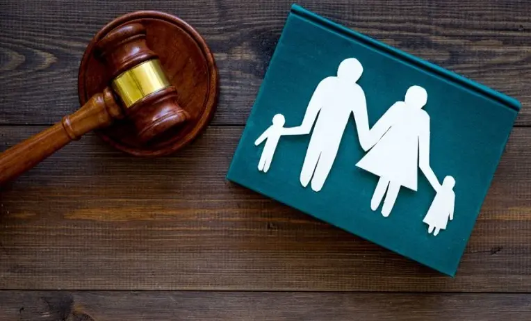 من يستحق النفقة في النظام السعودي؟ ترتيب المستحقين وشروط الاستحقاق